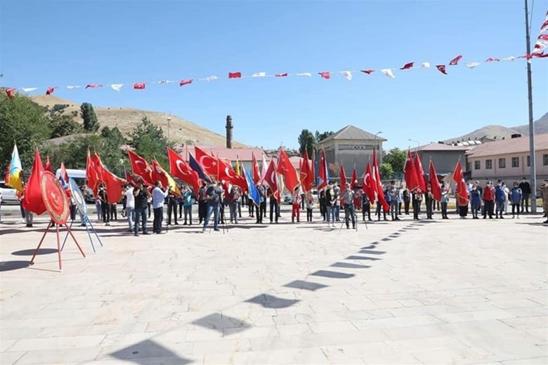 Bitlis’in Düşman İşgalinden Kurtuluşunun 104. Yıl Dönümü, Törenle Kutlandı